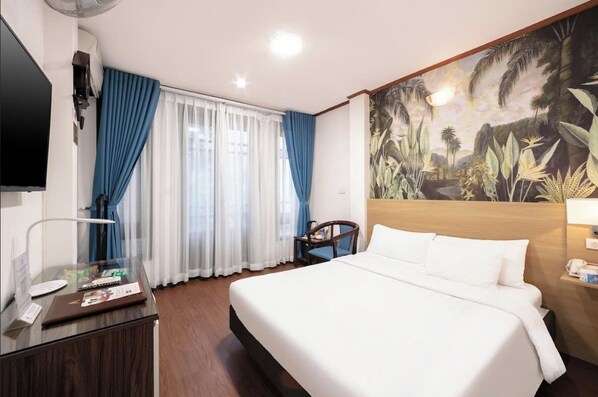 Deluxe Double Room | Minibar, in-room safe, blackout drapes, iron/ironing board - A25 Hotel - 26 Hang Non (Hanoi)