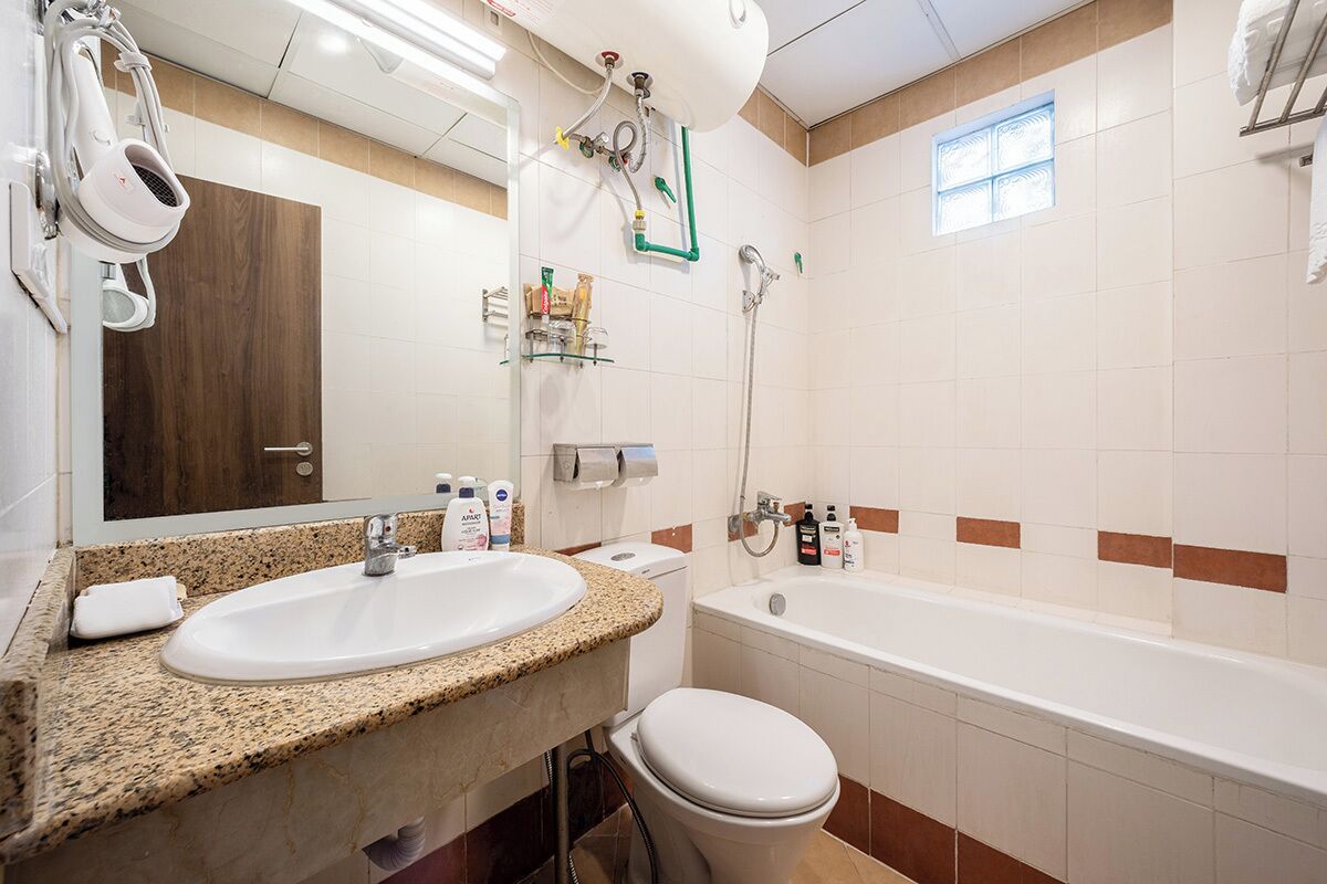 Kamar Double Superior | Kamar mandi | Shower, perlengkapan mandi gratis, pengering rambut, dan jubah mandi