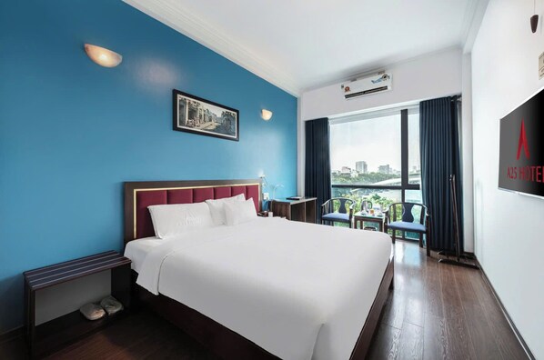 Deluxe Double Room | Minibar, in-room safe, blackout curtains, iron/ironing board - A25 Hotel - 197 Thanh Nhan (Hanoi)