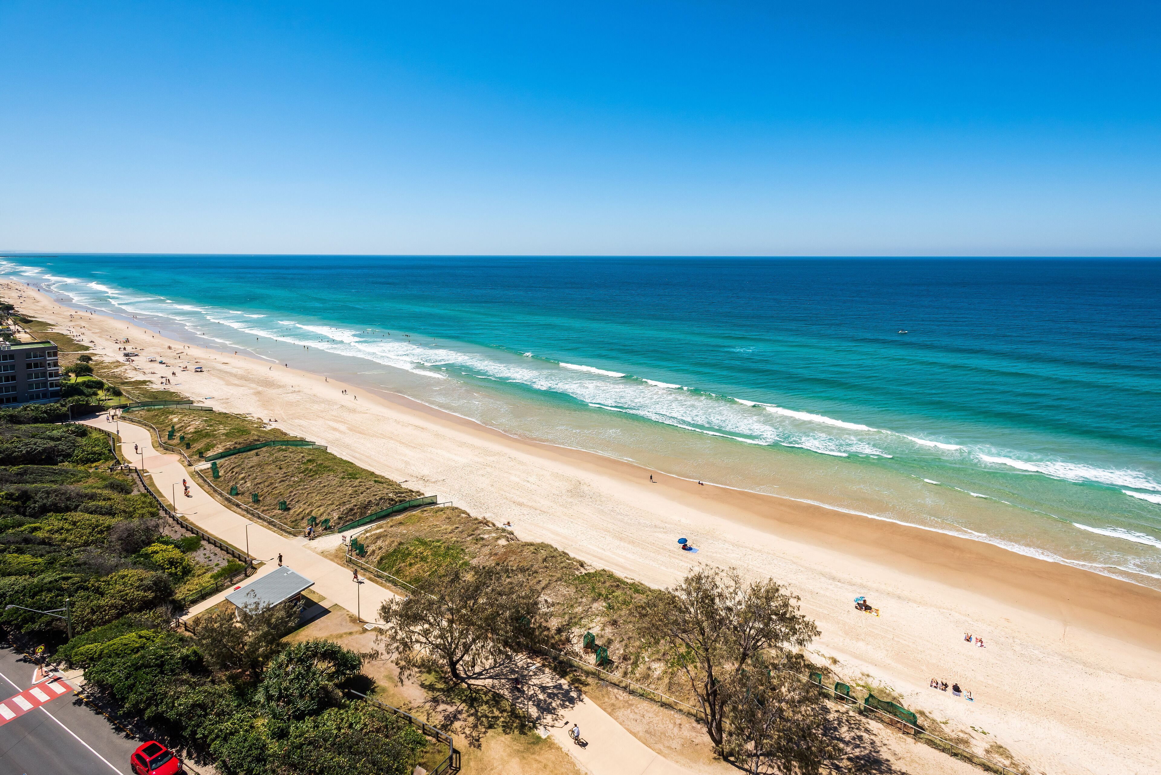 The Waterford on Main Beach — image 15