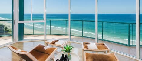 Luxury-Apartment, 3 Schlafzimmer, Nichtraucher, Meerblick | Strand-/Meerblick