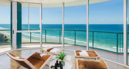 The Waterford on Main Beach