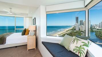Platinum Sub-Penthouse, 3 bedrooms, Balcony, Oceanfront | Individually decorated, individually furnished, iron/ironing board