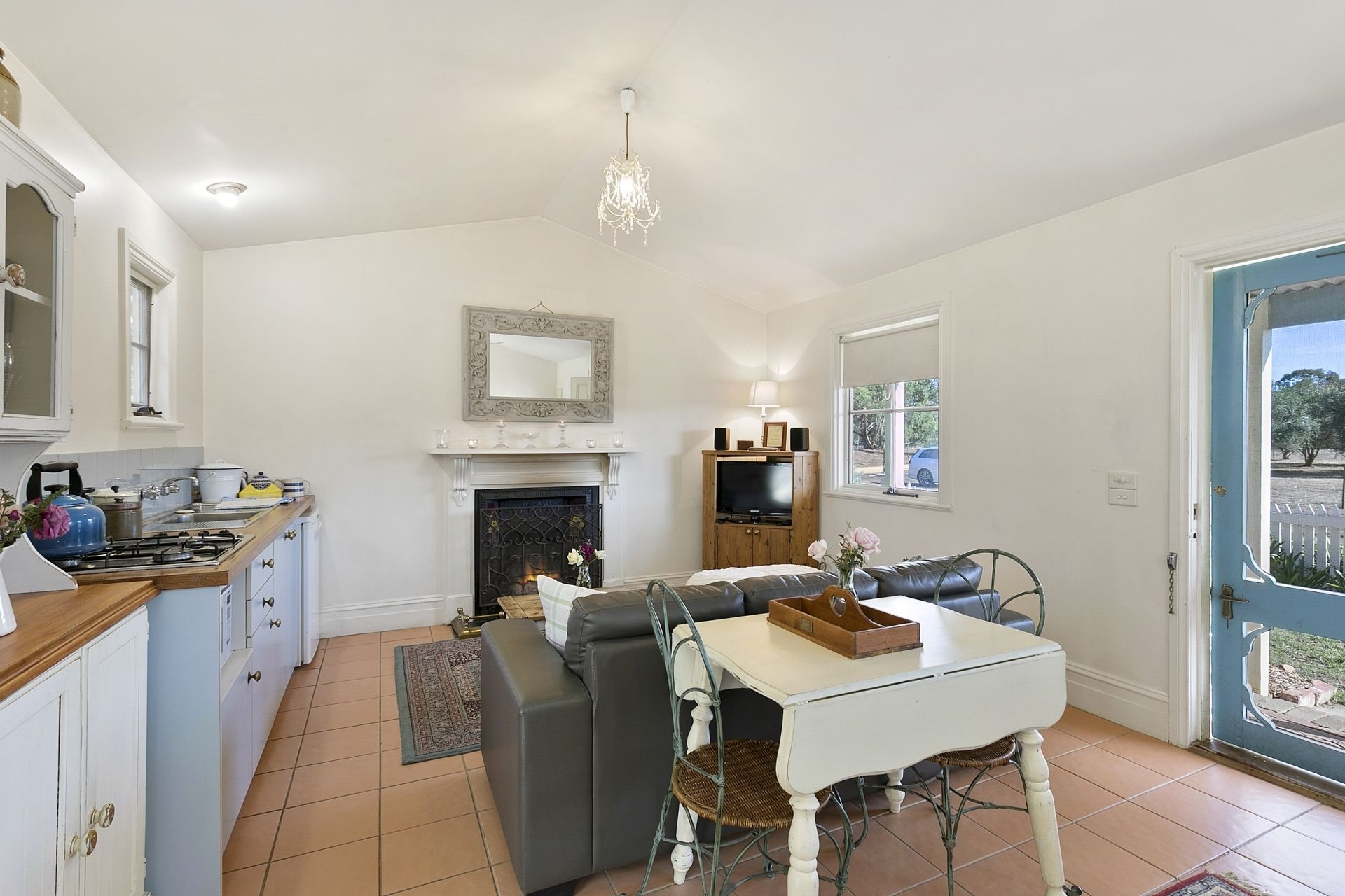 Woodcutters Cottage  | Soundproofing, iron/ironing board, cribs/infant beds, bed sheets