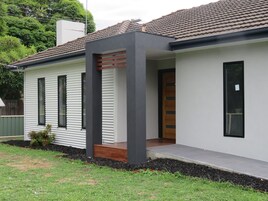 Casa Confort, 3 habitaciones, accesible para personas con discapacidad, no fumadores | Edredones de plumas, escritorio, cortinas opacas