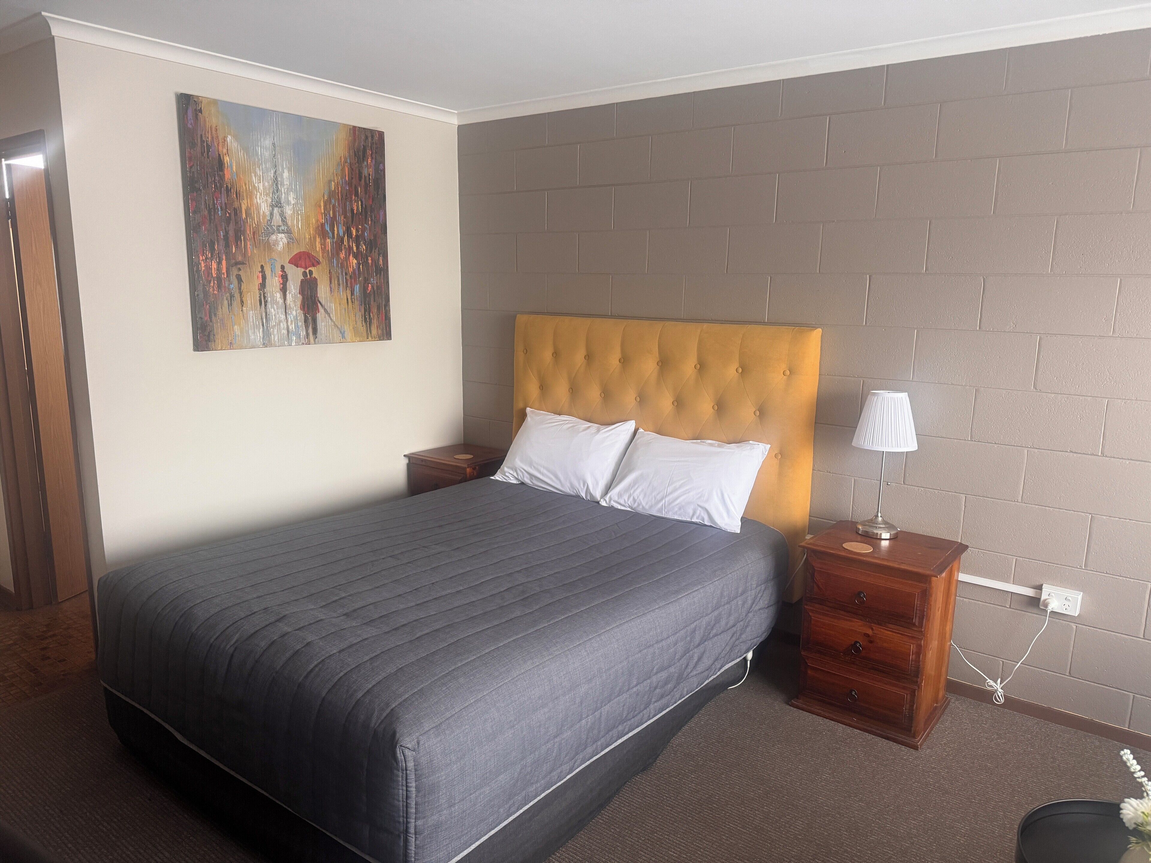 华丽双人房 | 熨斗/熨板、免费 WiFi、床单