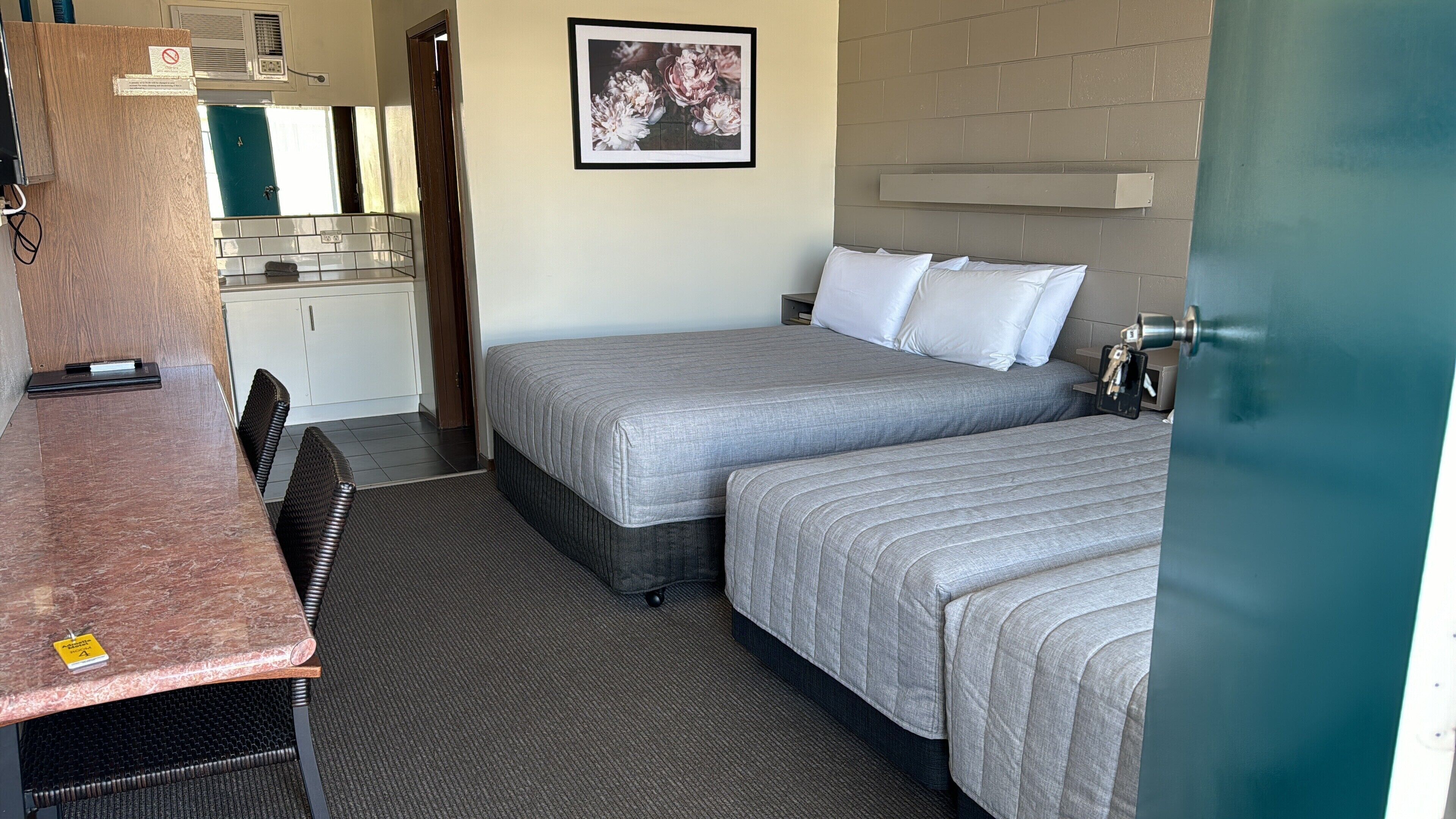 Family Room | Iron/ironing board, free WiFi, bed sheets