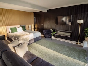Panoramic-Studio, Nichtraucher, Kochnische (Studio apartment) | Wohnbereich | 50-Zoll-Smart-TV mit Digitalempfang