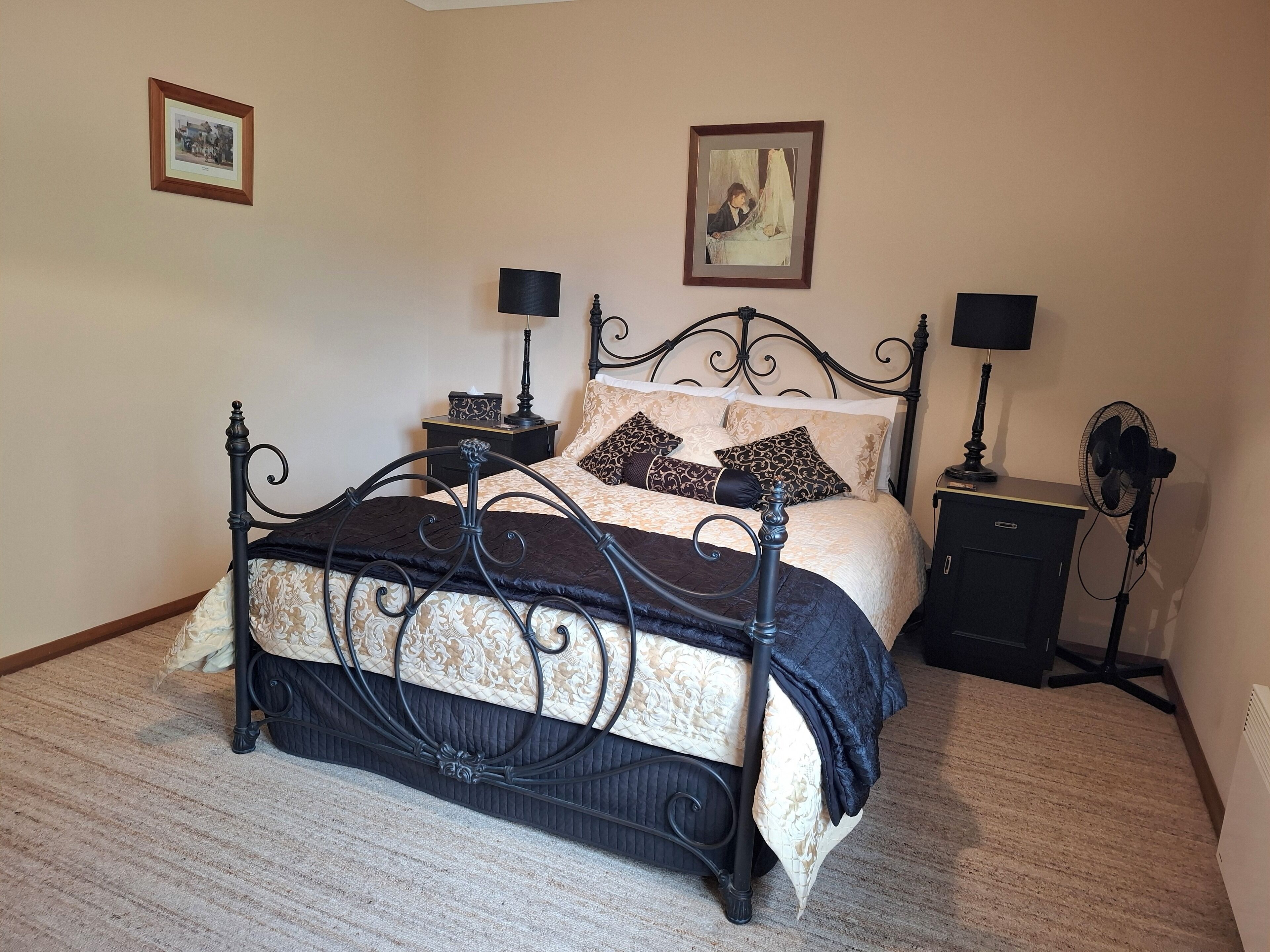 Standard Apartment, 1 Bedroom (Cornwall Cottage) | 2 bedrooms, Egyptian cotton sheets, premium bedding, down duvets