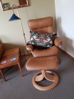 Standard Apartment, 1 Bedroom (Cornwall Cottage) | Living area