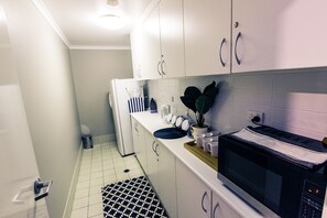 Shared kitchen facilities - The Premier Hotel (Broadmeadow)