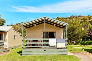 Park View Cabins | Terrace/patio - Kennett River Family Caravan Park (Kennett River)