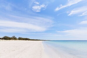 Beach - Cape View Beach Resort (Busselton)