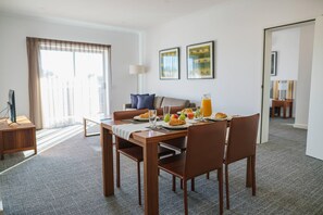 Room, Multiple Beds, Accessible, Non Smoking (Efficiency) | 1 bedroom, premium bedding, in-room safe, desk - MainStay Suites Whyalla (Whyalla Norrie)