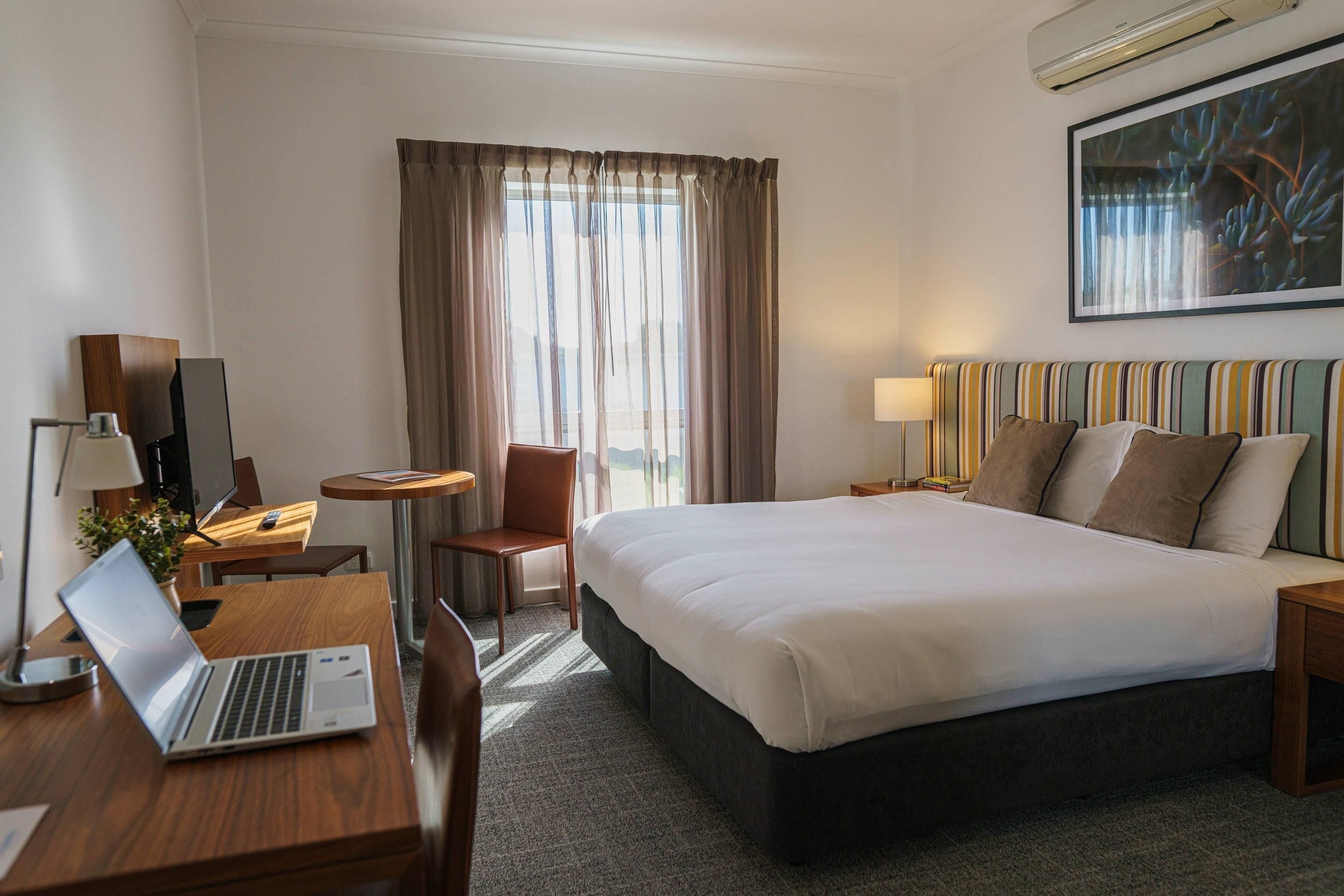 1 bedroom, premium bedding, in-room safe, desk