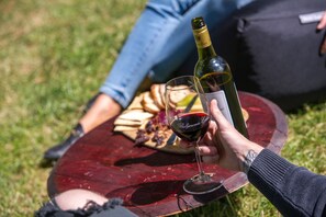 Outdoor dining - Balgownie Estate Bendigo  (Maiden Gully)