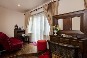 VIP Room | 1 多间卧室、记忆海绵床垫、免费迷你吧物品、客房内保险箱