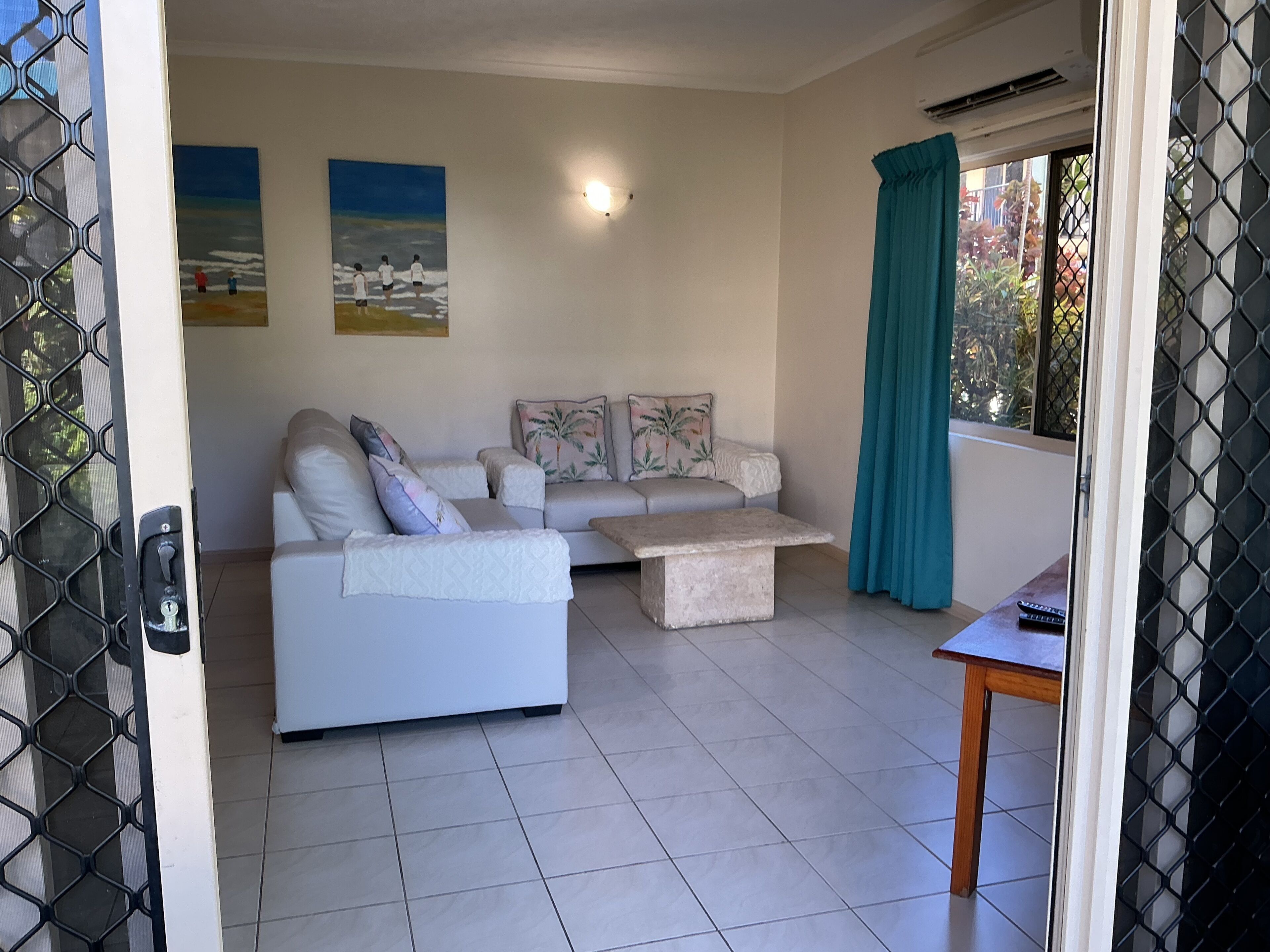 0-inch TV with digital channels