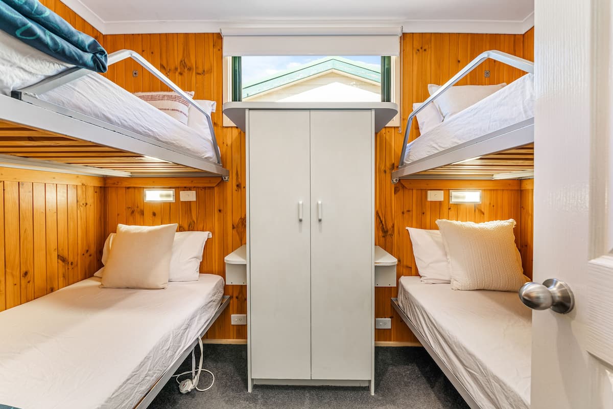 Bronze 2 Bedroom (6 Berth)