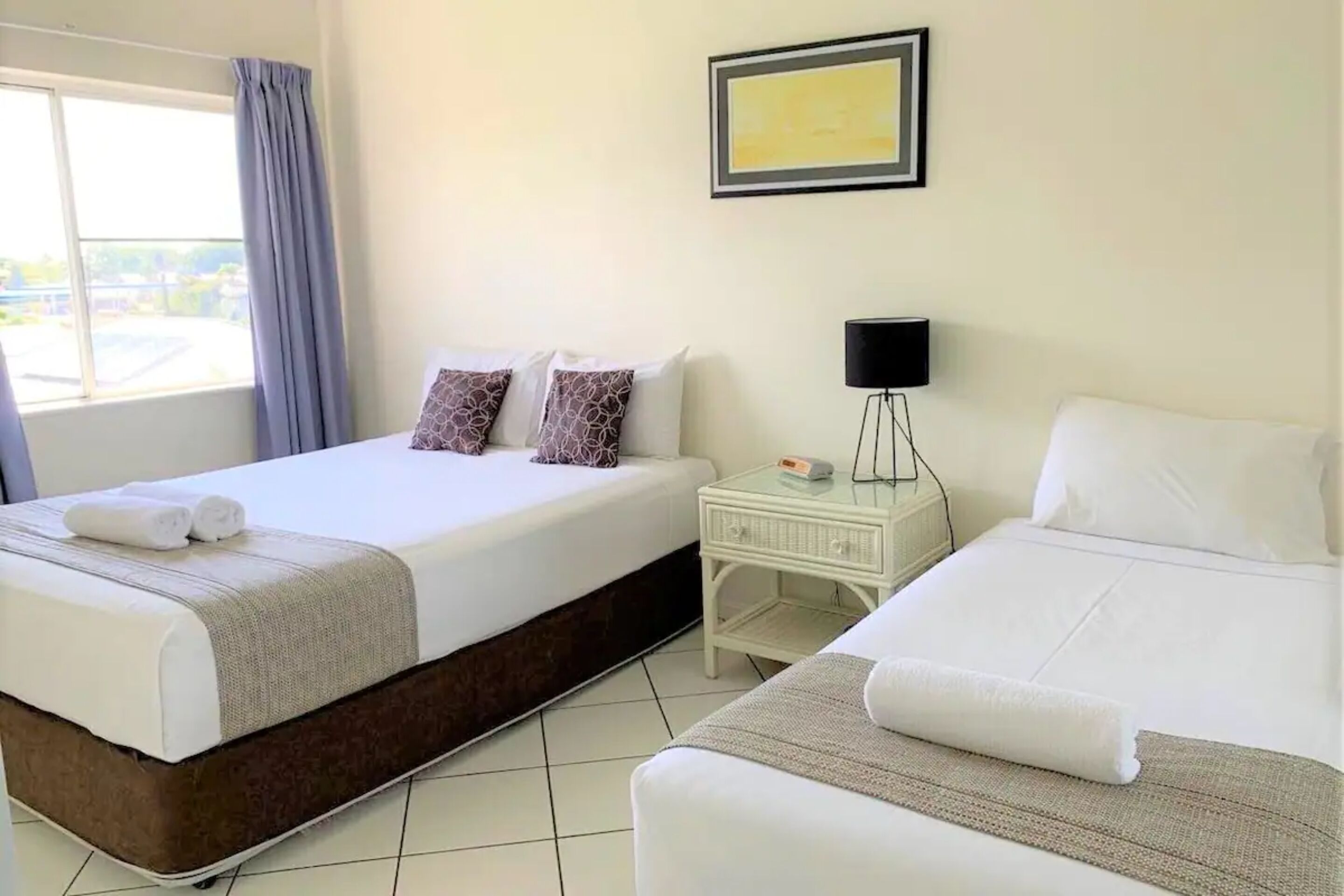 Koala Court Holiday Apartments — image 21