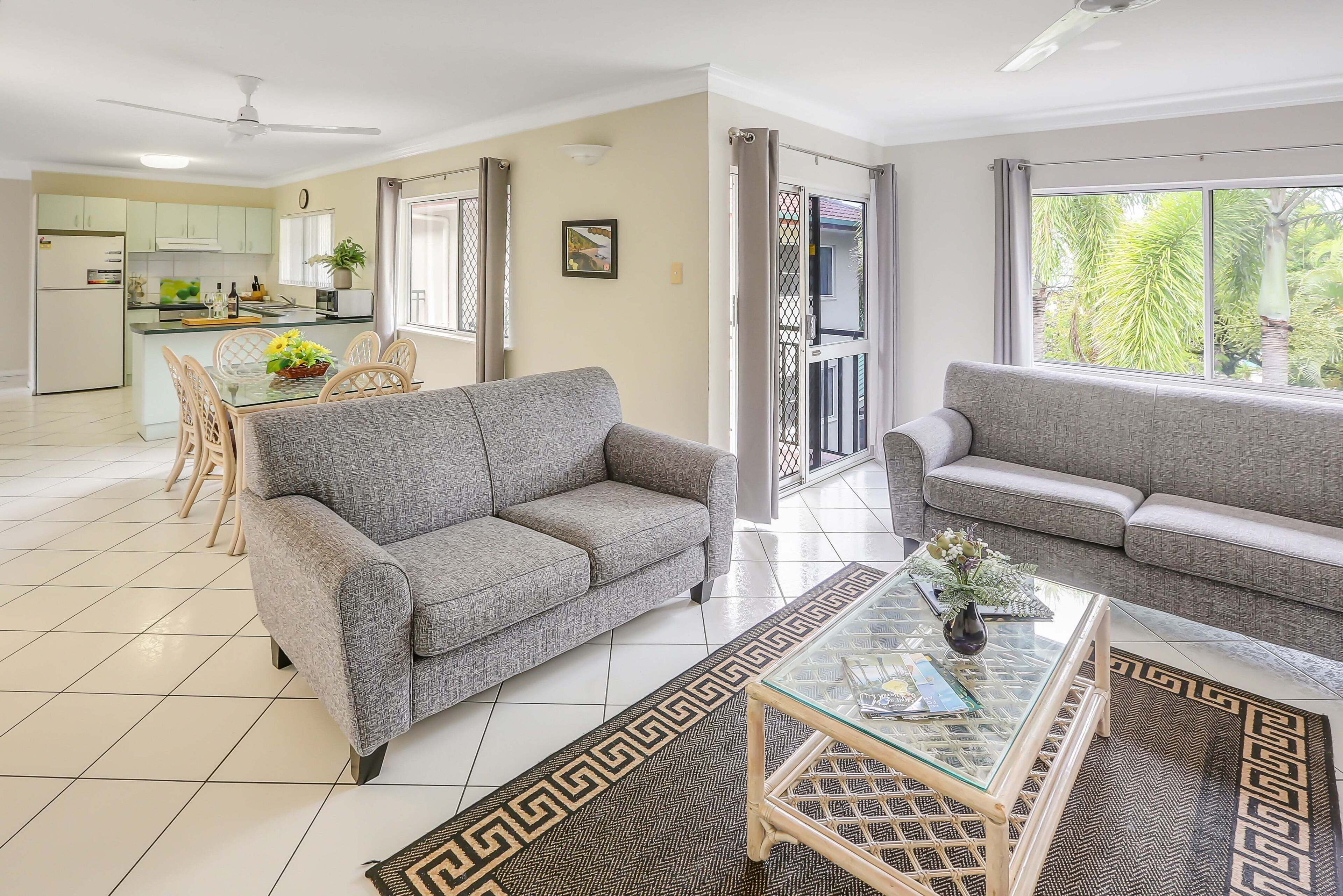 Koala Court Holiday Apartments — image 8