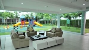 Unclassified image, 3 of 25, button - Brunsfield Embassyview Condosuite (Kuala Lumpur)