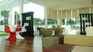 Unclassified image, 5 of 25, button - Brunsfield Embassyview Condosuite (Kuala Lumpur)