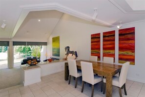 Villa, 2 Bedrooms | In-room dining - 452 Mirage Luxury Villa (Port Douglas)