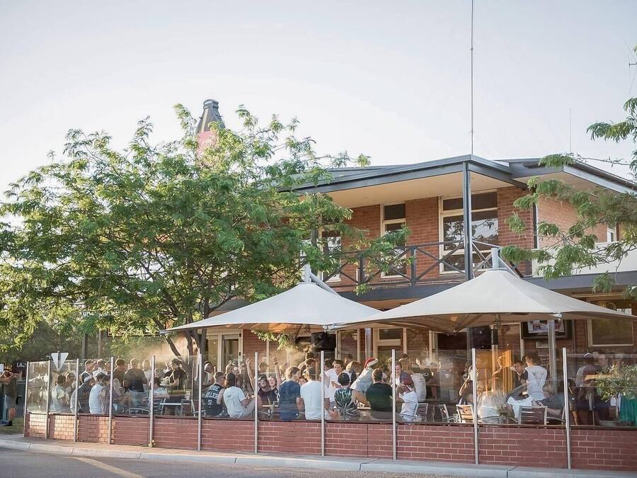 Fachada da propriedade