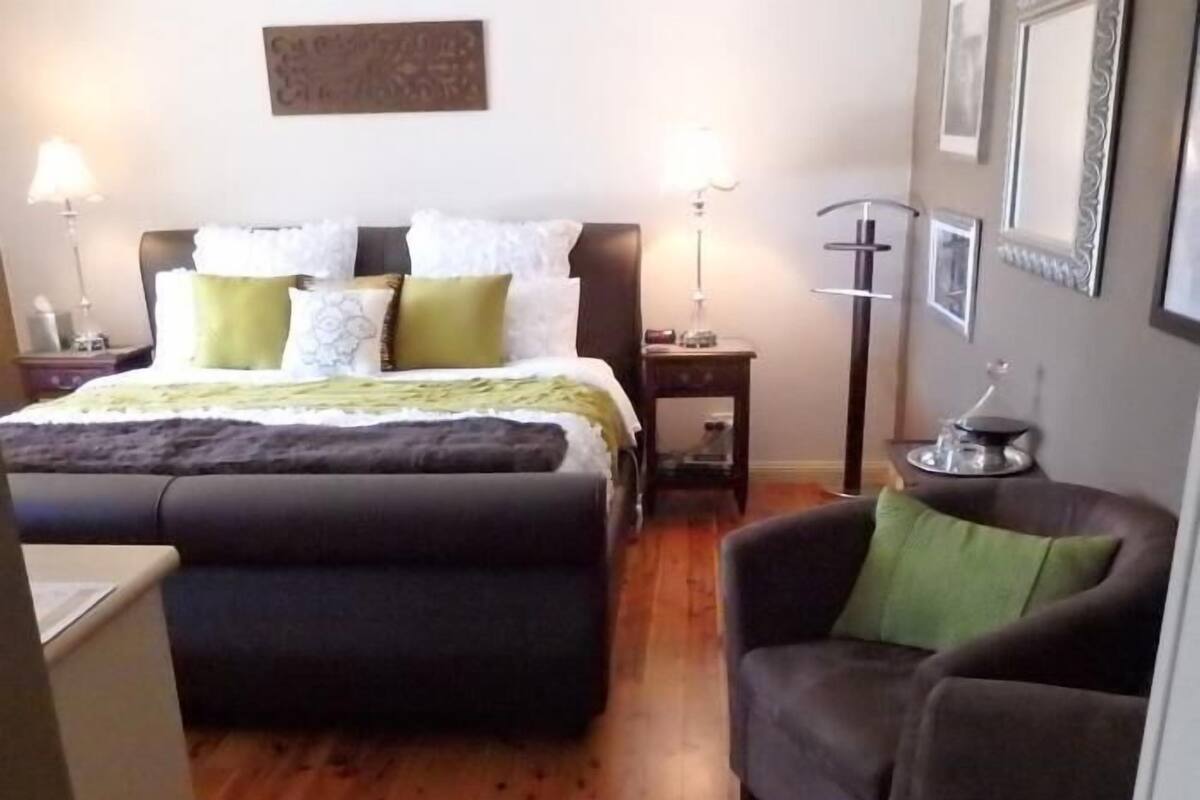 Jasmine Suite