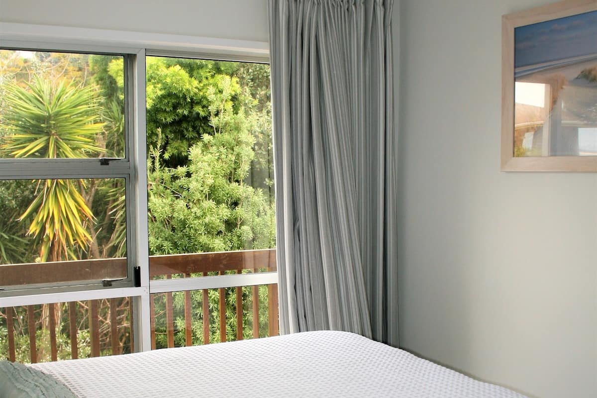 beach apartment | 1 bedroom, blackout curtains, iron/ironing board, bed sheets