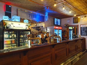 Bar (en la propiedad)