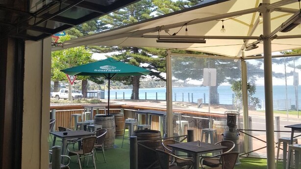 Unclassified image, 1 of 45, button - Port Lincoln Pier Hotel (Port Lincoln)