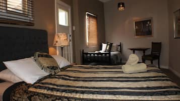 Iron/ironing board, free WiFi