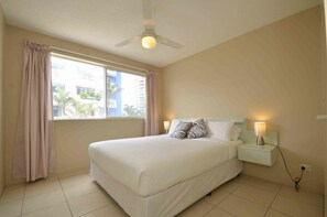 Soundproofing, iron/ironing board, free WiFi - The Beach Houses (Maroochydore)