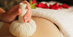 Salas de tratamientos para parejas, bañera de hidromasaje