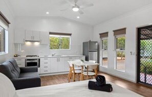 Studio Deluxe (Cabin)