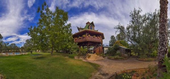 The Old School House 