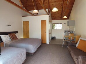 Cunas, camas plegables/adicionales y wifi gratis