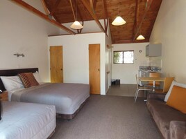 Berços (sobretaxa), camas extras/dobráveis (sobretaxa)