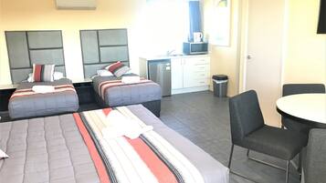 Familjerum | 3 sovrum, mörkläggningsgardiner, strykjärn/strykbräda och gratis wi-fi