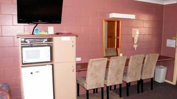 KĂŒhlschrank, Wasserkocher