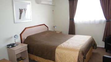 BĂŒgeleisen/BĂŒgelbrett, kostenlose Babybetten, kostenloses WLAN