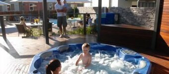 The Lakes Apartments