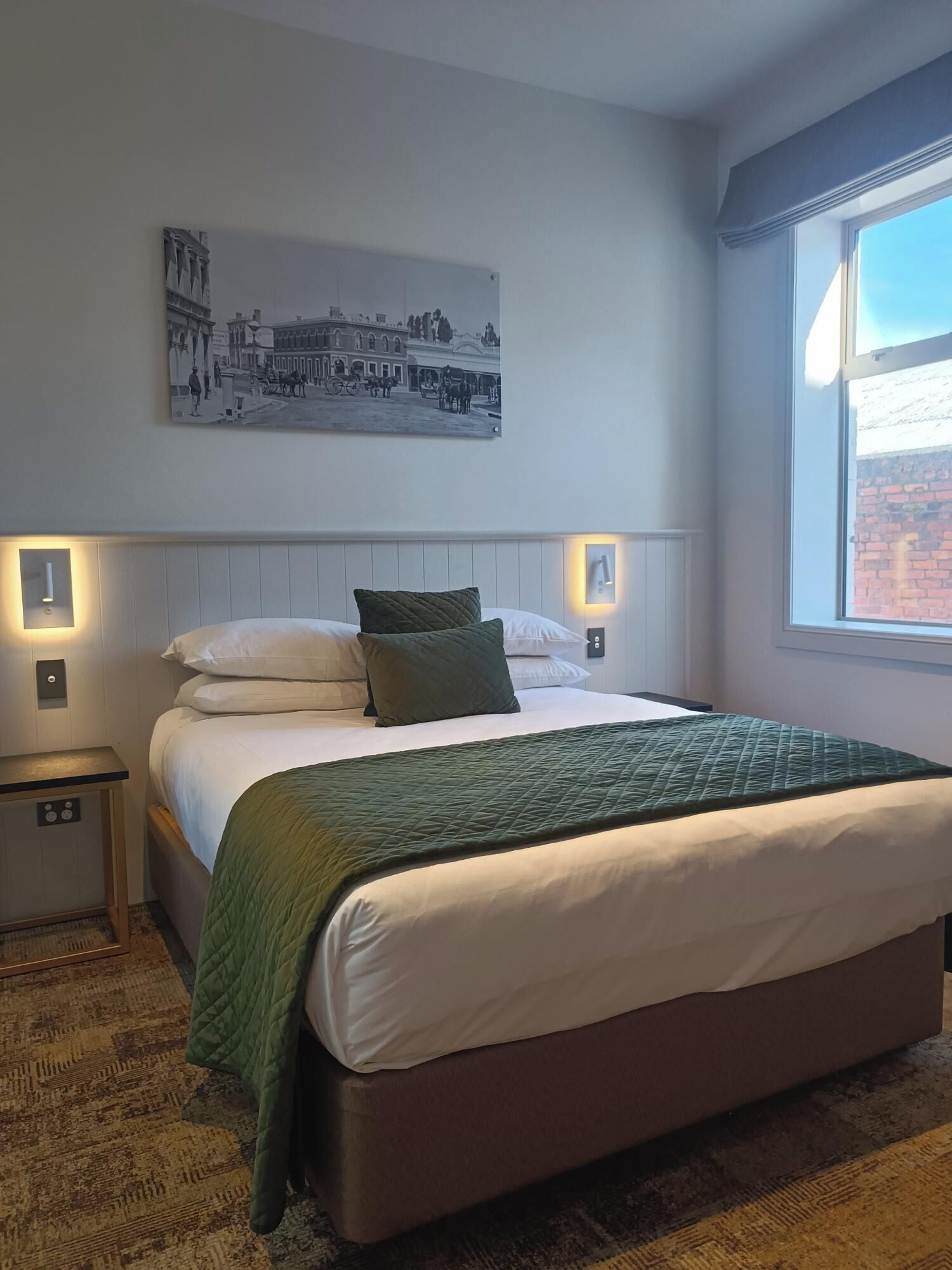 Economy Double Room | In-room safe, desk, iron/ironing board, free WiFi