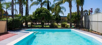 倫馬克汽車旅館