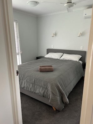 Villa | Individually decorated, individually furnished, blackout curtains - River Sands Apartments (Maroochydore)