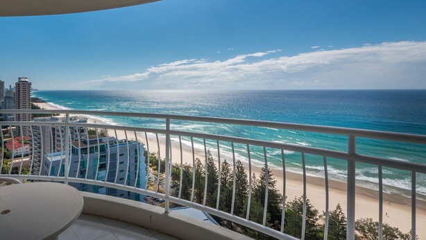 A balcony with a view of the beach and ocean. - 2nd Avenue Beachside Apartments (Burleigh Heads)