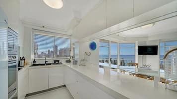 Two Bedroom Premier | Private kitchen