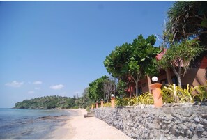 Terrace/patio - Dream Team Beach Resort (Ko Lanta)